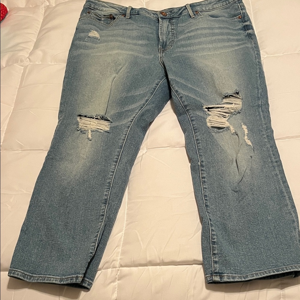 Distressed Light Blue Boyfriend Crop Jeans Size: 16
